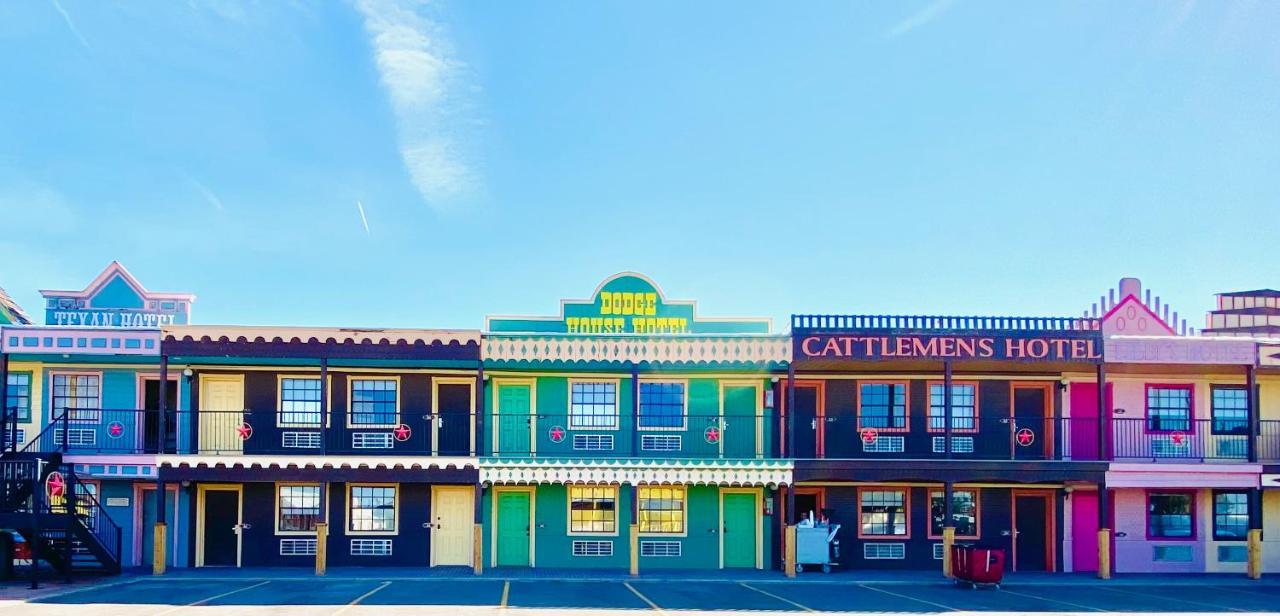 The Big Texan Motel Amarillo Exterior photo